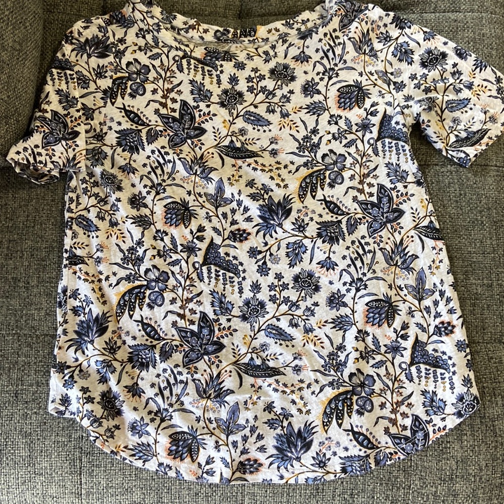 Loft t-shirt